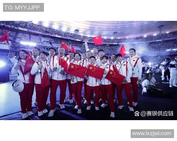 与杨娜畅谈乒乓球生涯的辉煌与挑战，探索她的成长与梦想