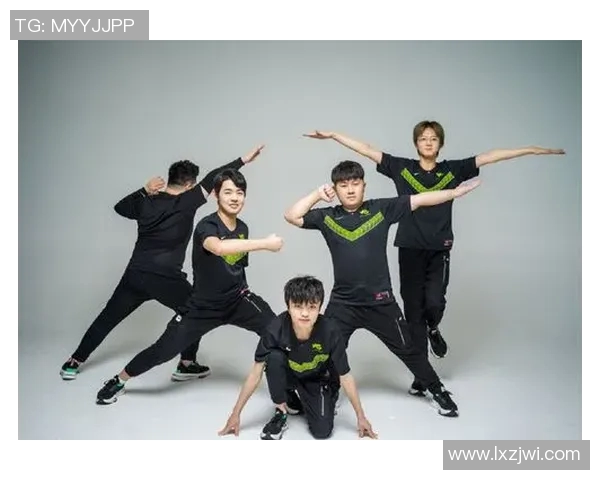 赛后复盘JDG与FPX的团队配合与战术分析全景回顾